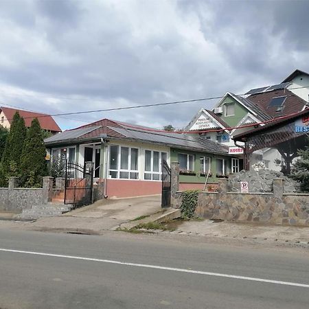 Pensiunea Cetatea Boghis Экстерьер фото